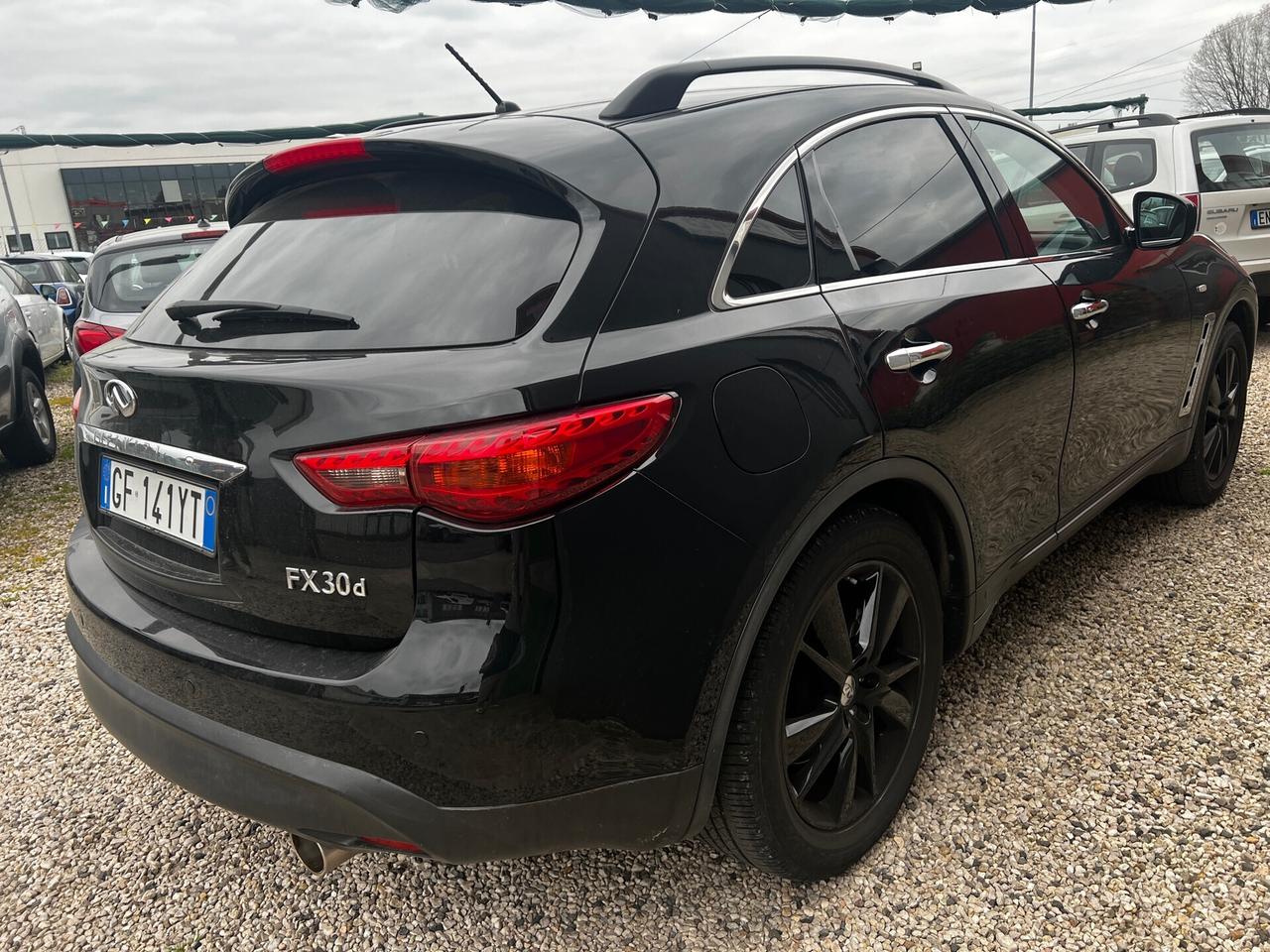 Infiniti FX FX30d S Premium