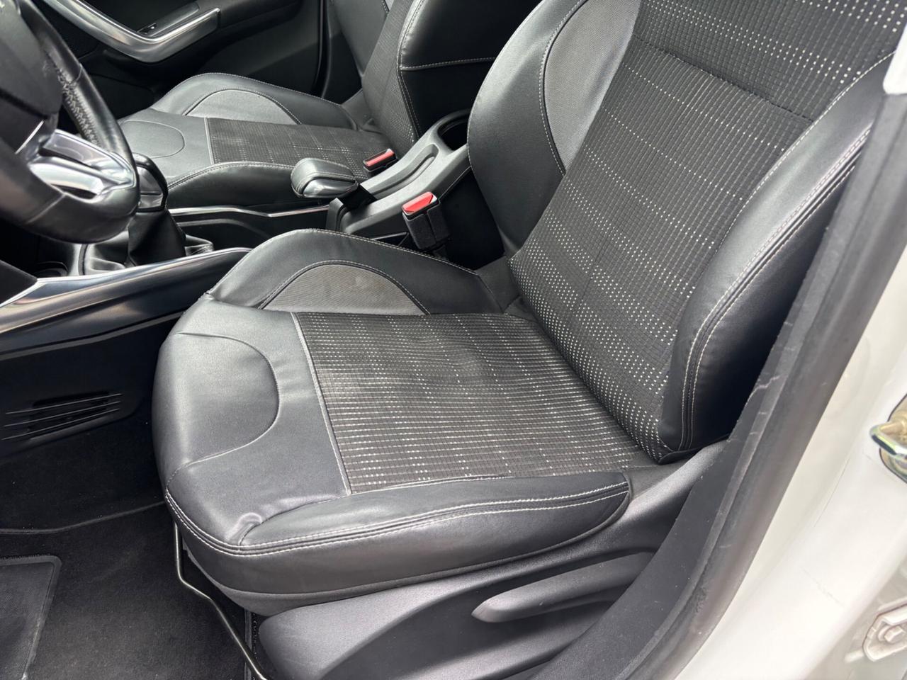 Peugeot 2008 1.6 hdi 92 CV Allure OK NEOPATENTATI