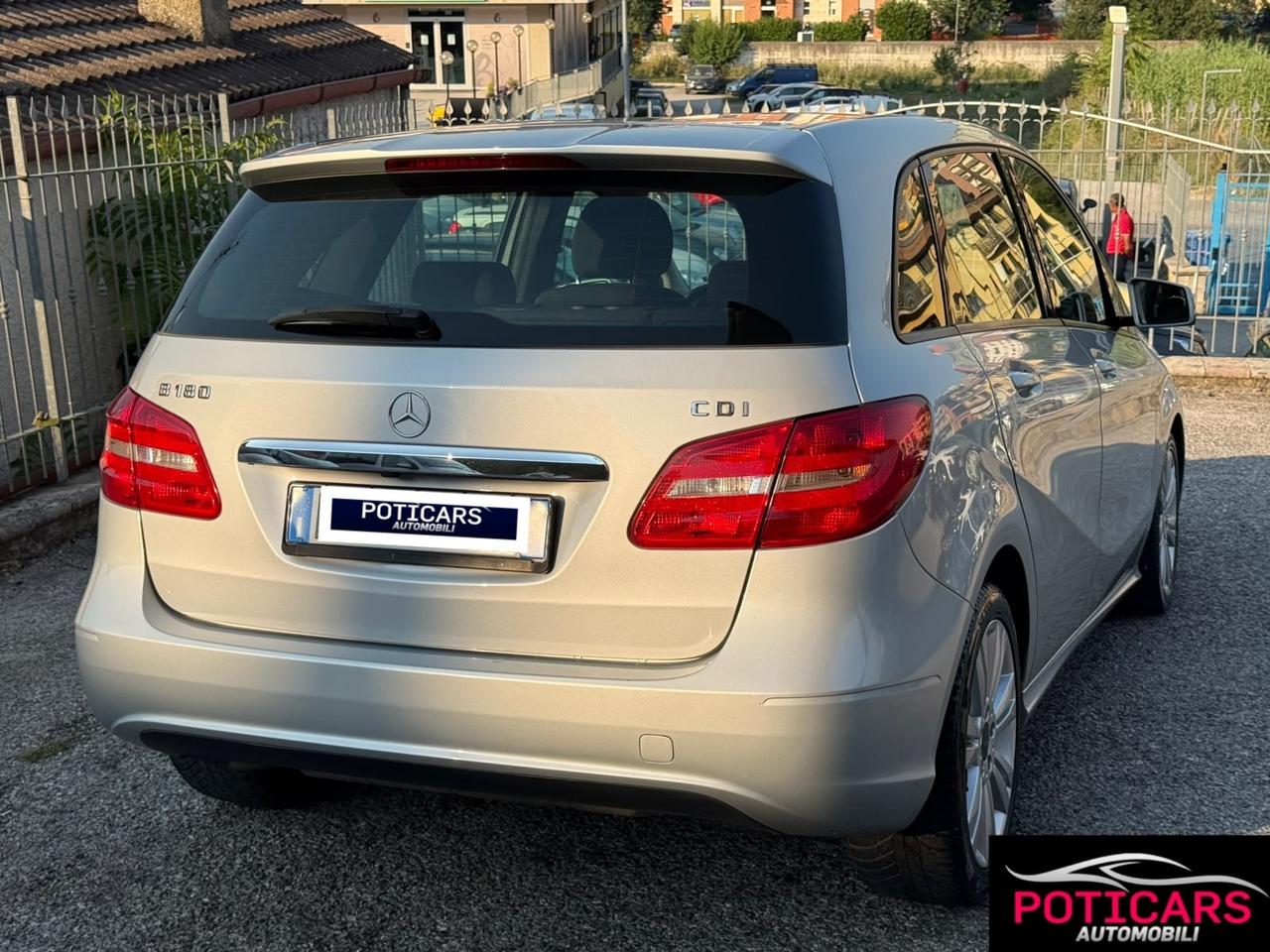 Mercedes-benz B 180 CDI BlueEFFICIENCY Executive