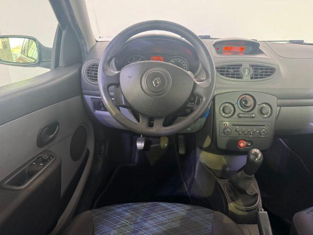 RENAULT Clio 1.2 16V 5 porte Luxe