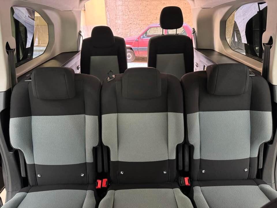 Citroen Berlingo XL 1.5 Diesel 130/CV 7 POSTI Shine