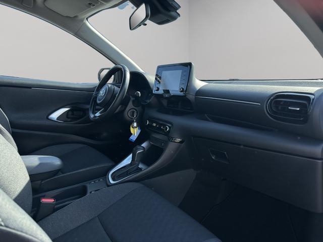 TOYOTA Yaris 1.5 Hybrid 5 porte Business