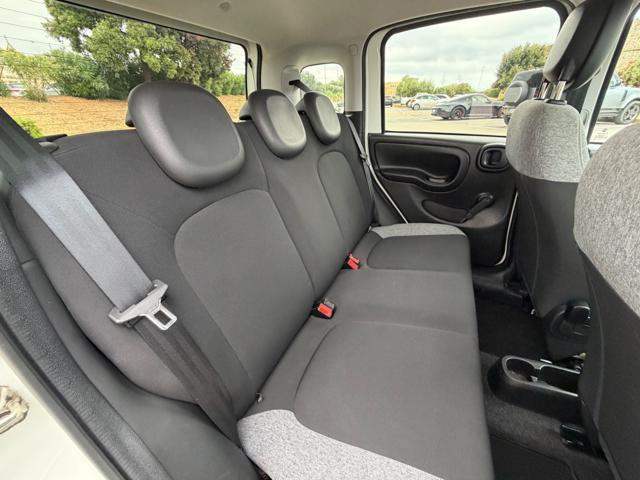 FIAT Panda 1.0 HYBRID CITY LIFE+CLIMATRONIC+SCHERMO+5POSTI