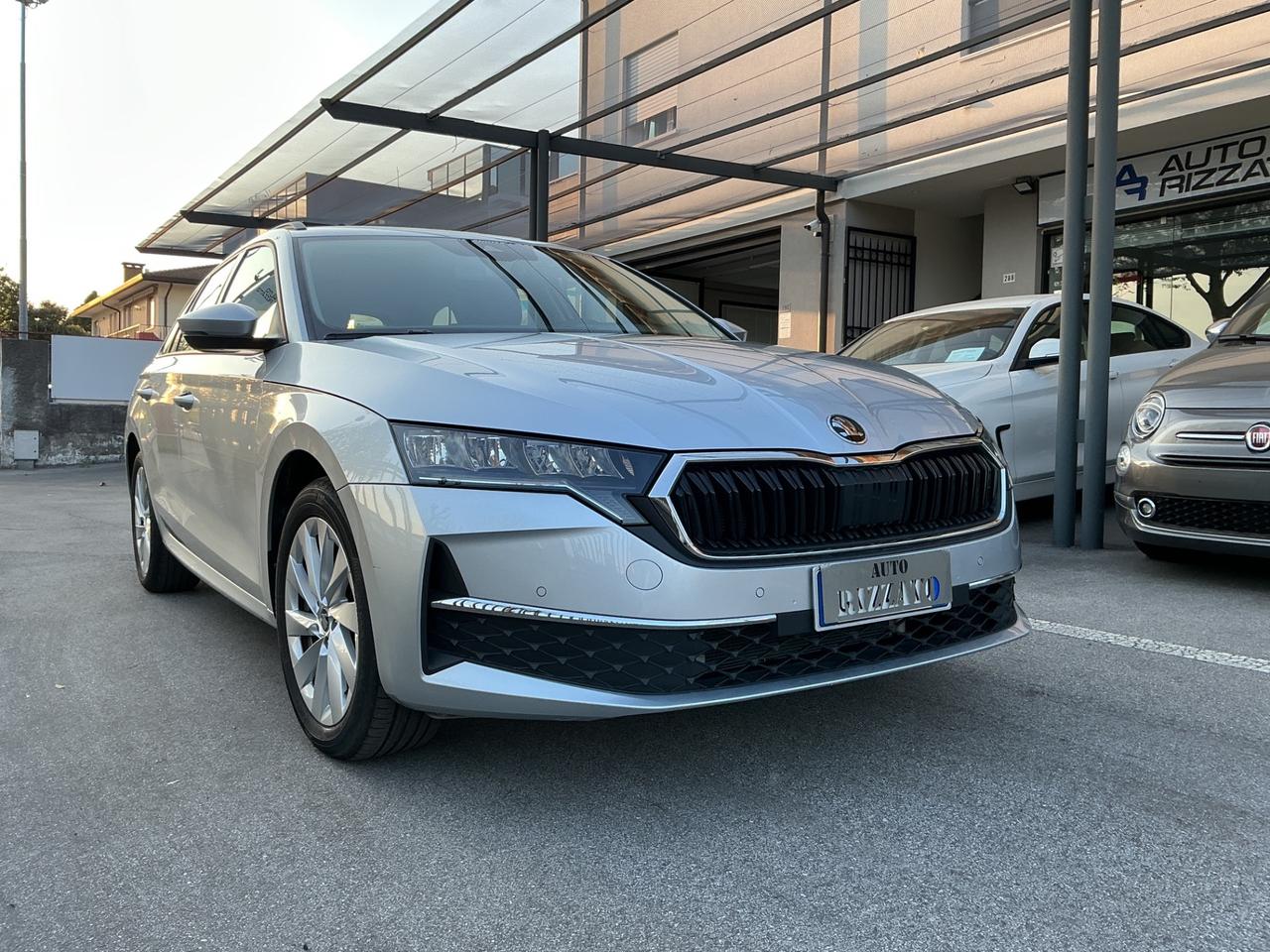 Skoda Octavia 2.0 TDI 150 CV DSG Wagon Selection - KM 22.000