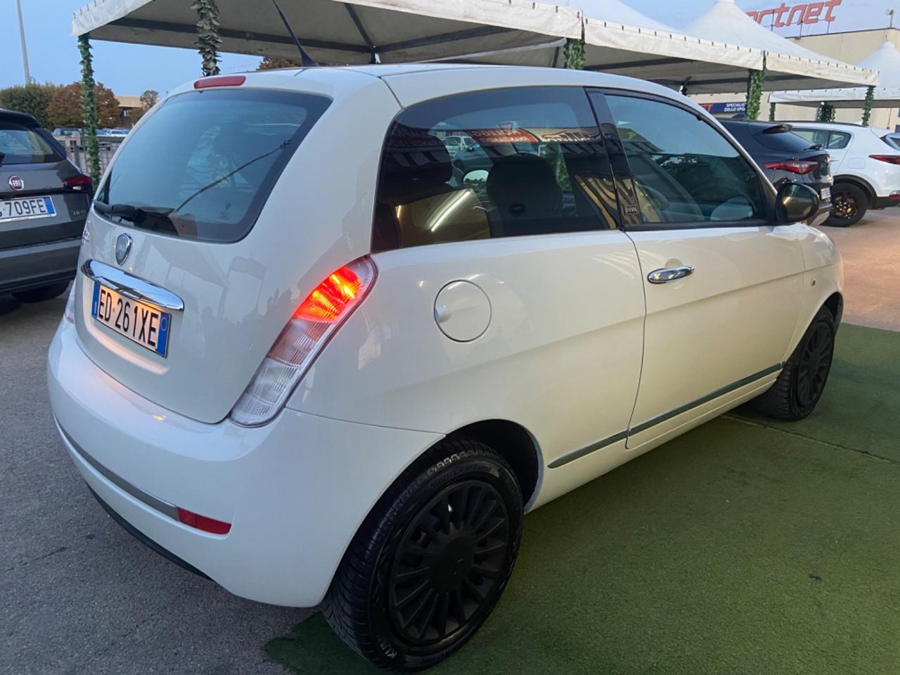 Lancia Ypsilon Diesel 1.3 MJT 75 CV DIVA