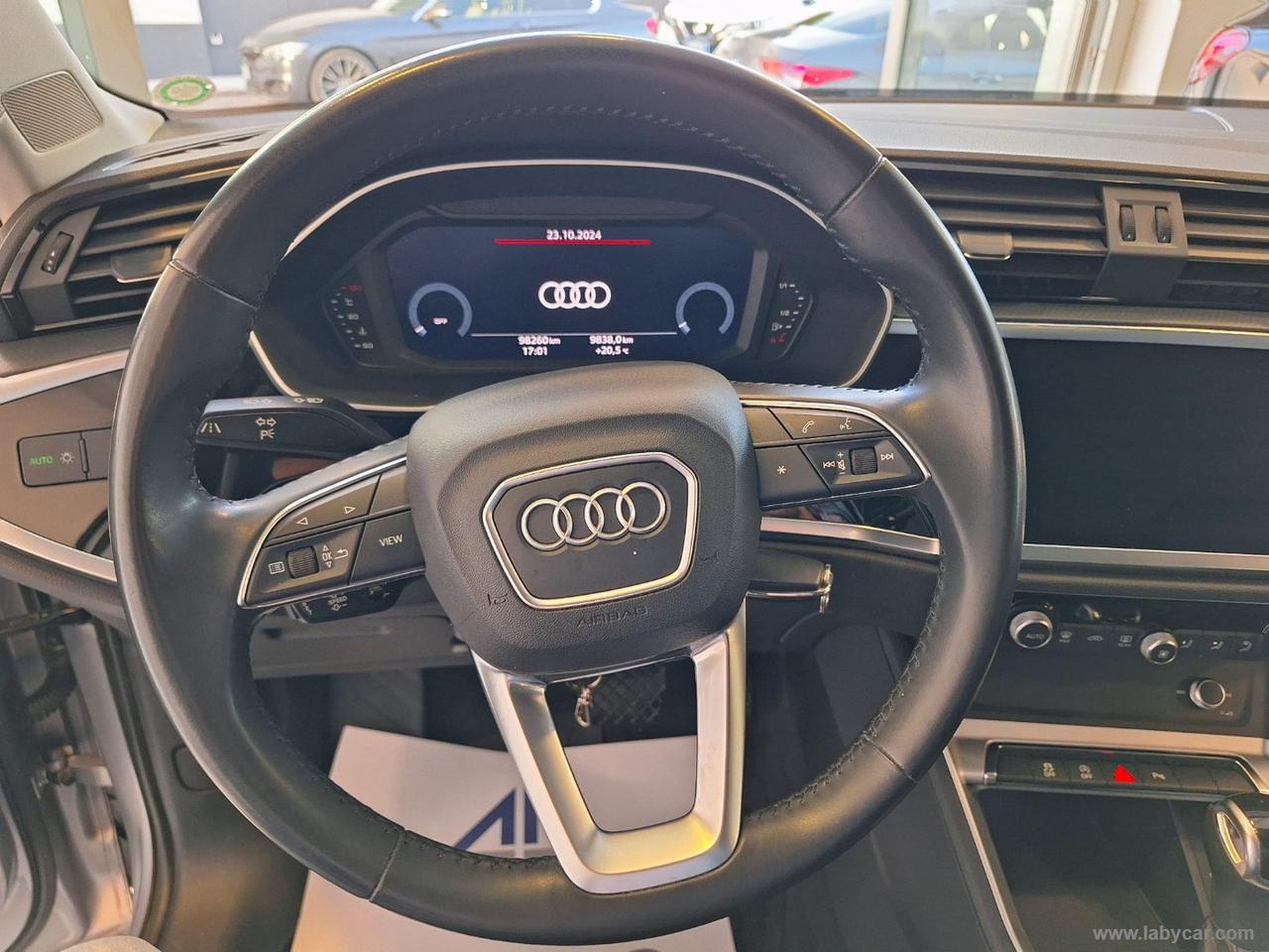 AUDI Q3 35 TDI S tronic Business