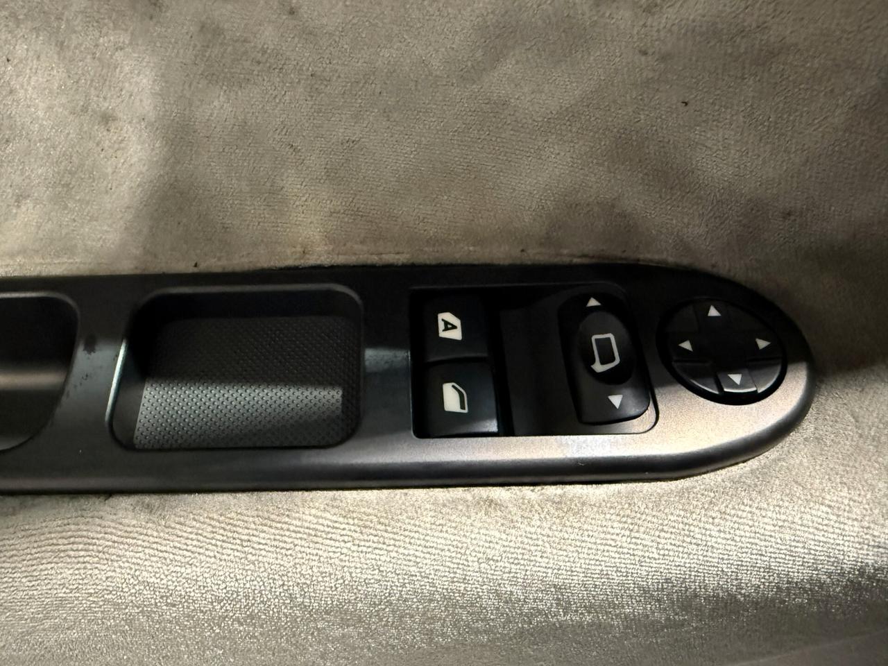 Peugeot 207 1.4 HDI 5 PORTE XT UNICO PROPRIETARIO