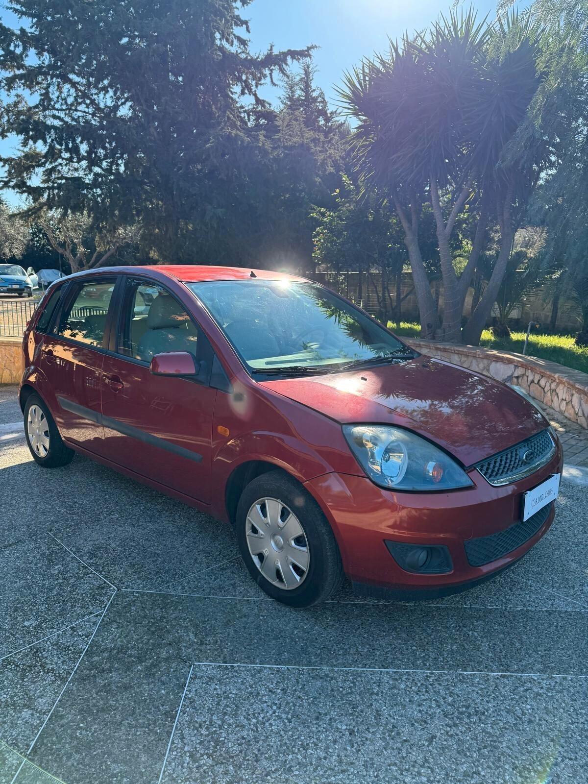 Lancia Ypsilon 1.2 MOMO DESIGN + FORD FIESTA 1.2 GHIA 5 PORTE COME NUOVA