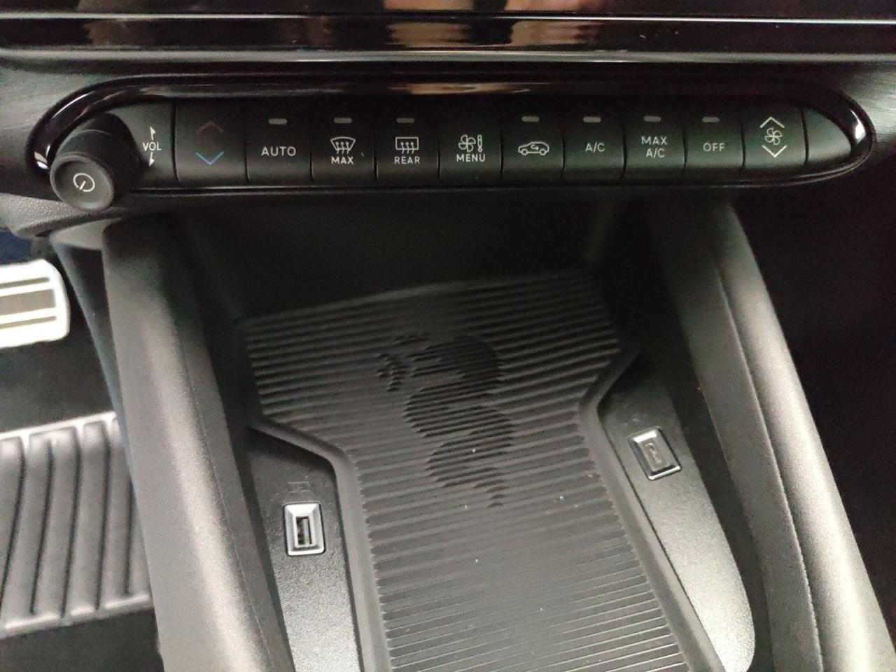 ALFA ROMEO Junior JUNIOR 1.2 145CV HYBRID EDCT6 SPECIALE