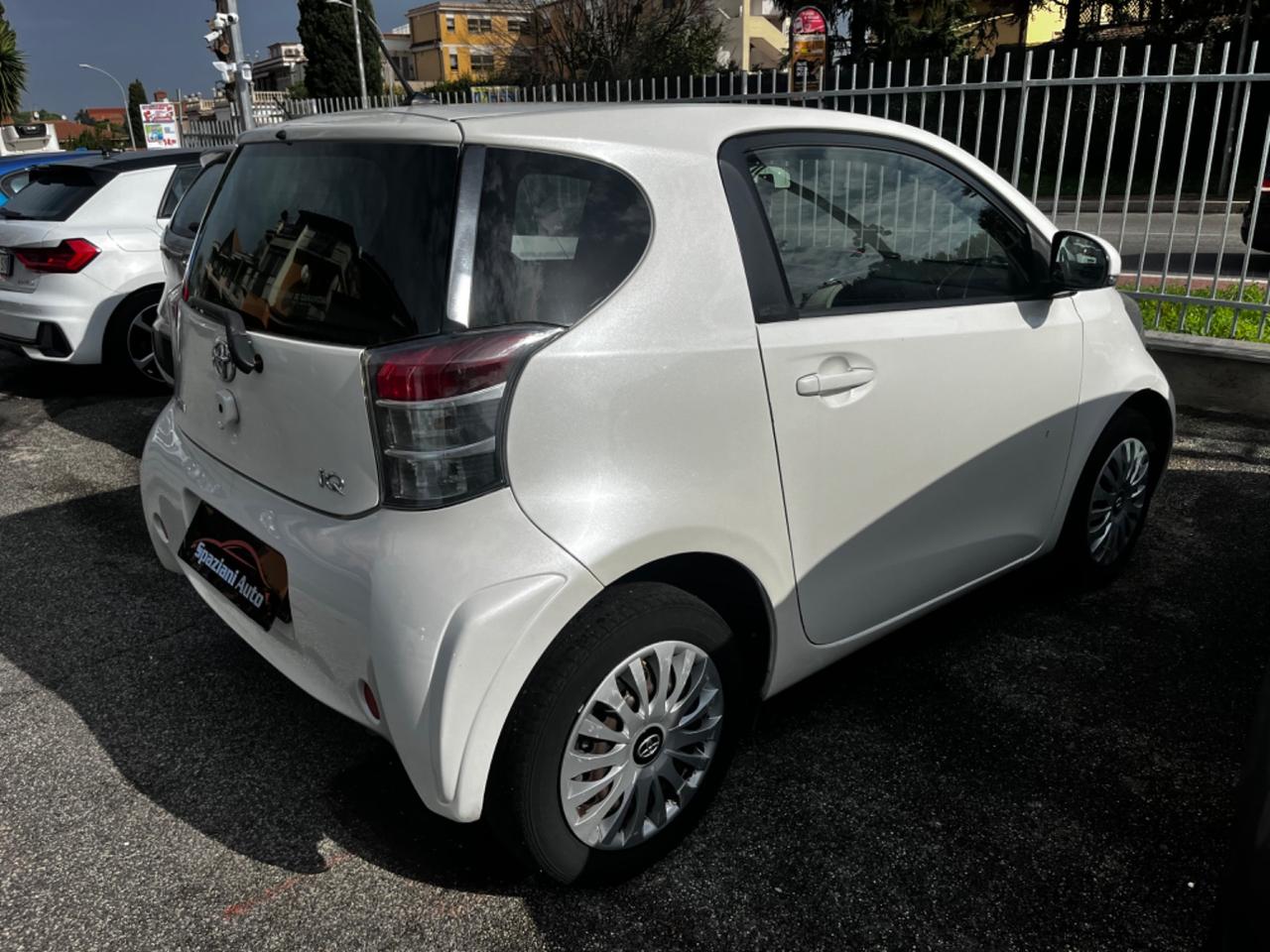 Toyota iQ 1.0 Sol