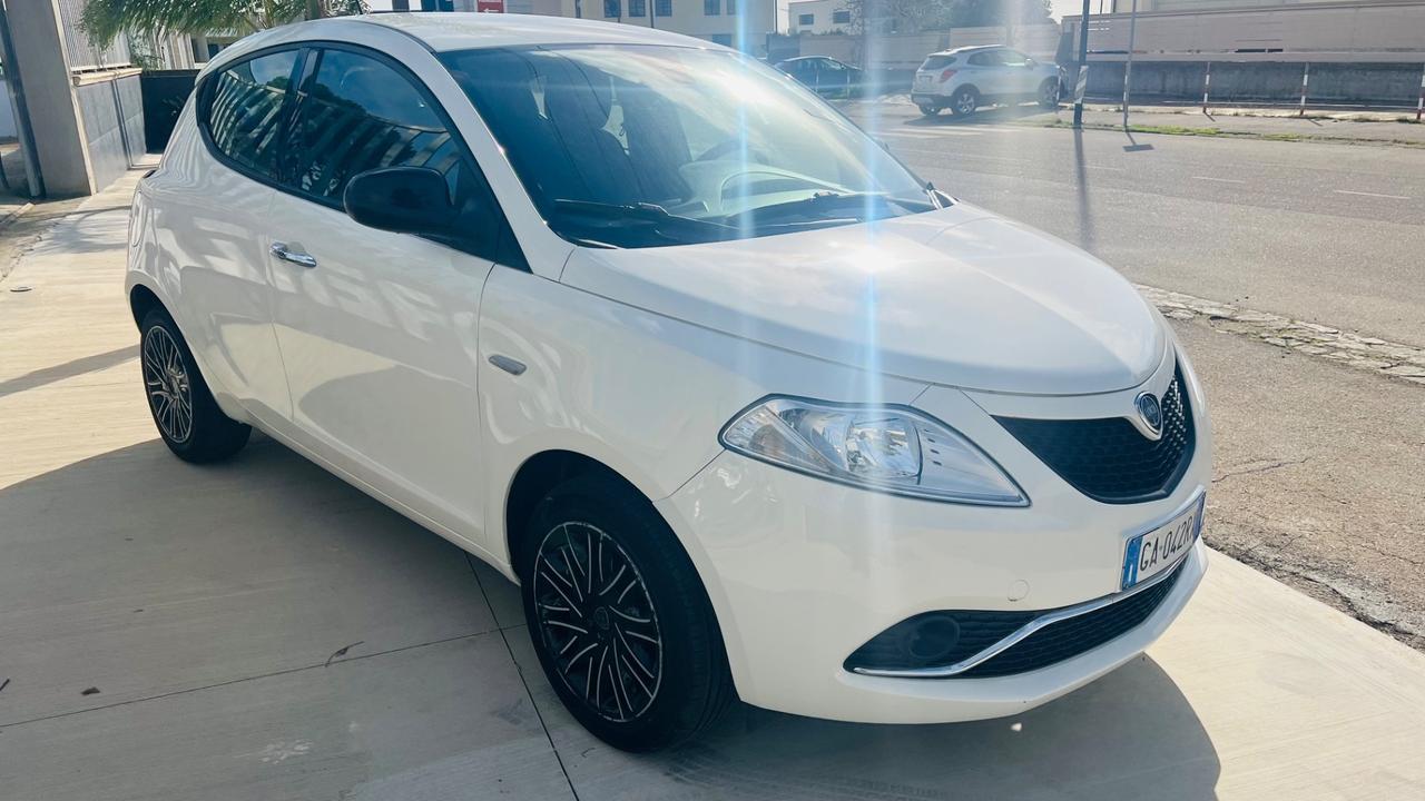 Lancia Ypsilon 1.2 69 CV 5 porte S&S