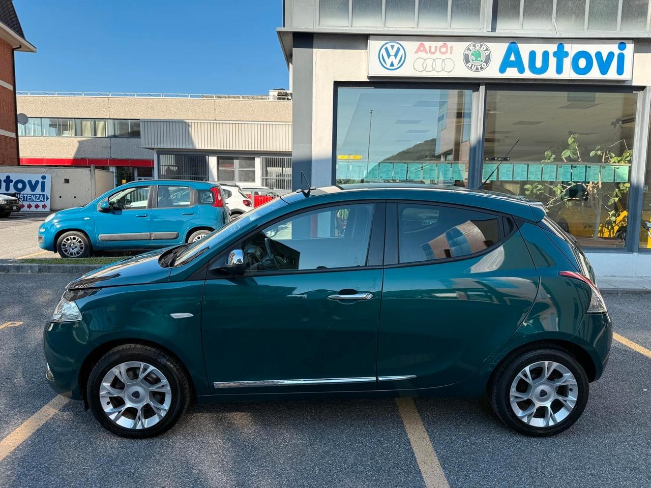 Lancia Ypsilon 1.2 69 CV 5 porte Platinum ***OK NEOPATENTATI***