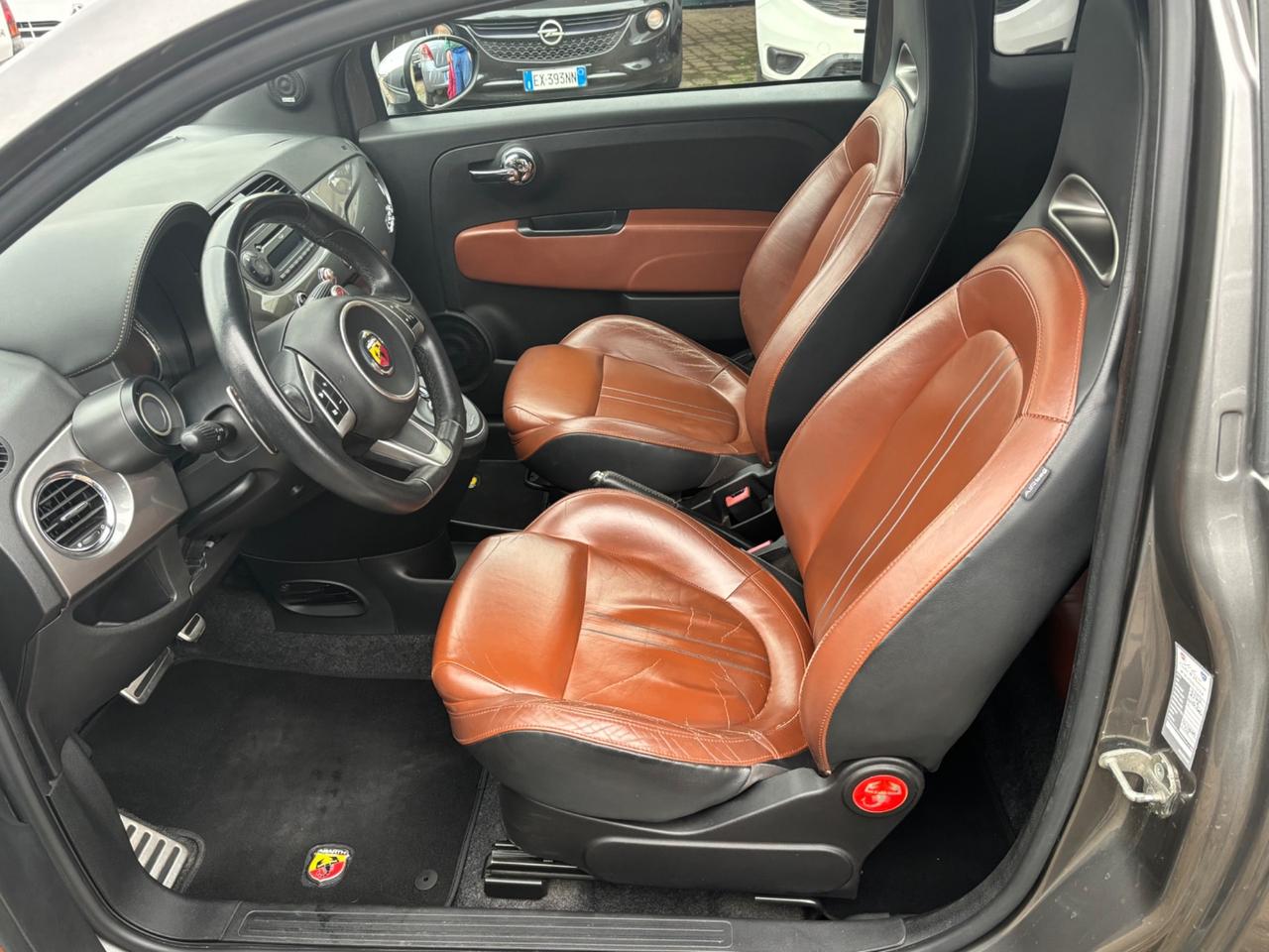 Abarth 500 C 1.4 Turbo T-Jet MTA