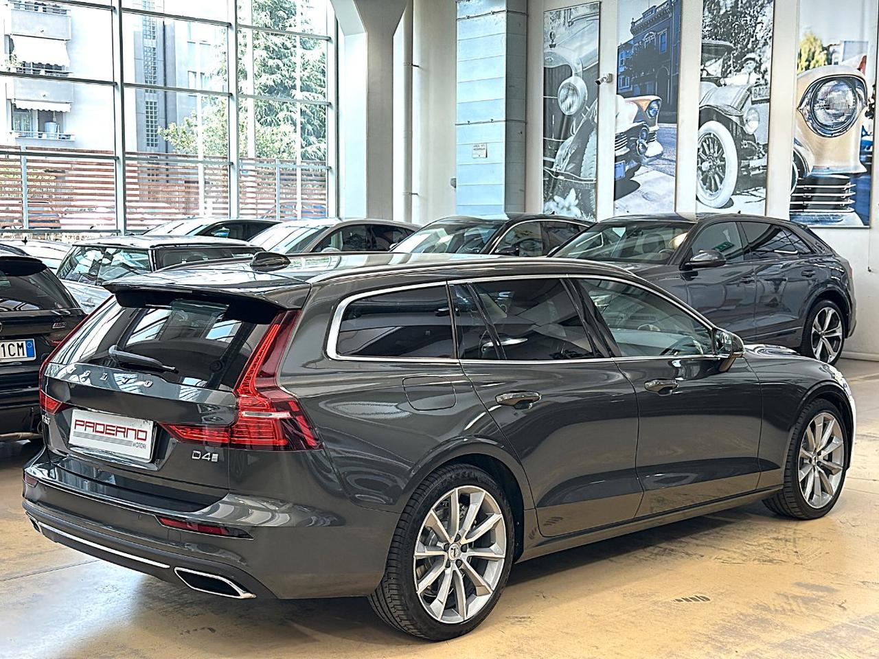 Volvo V60 2.0 d4 Inscription geartronic-19"-Carplay-Camera-Pelle