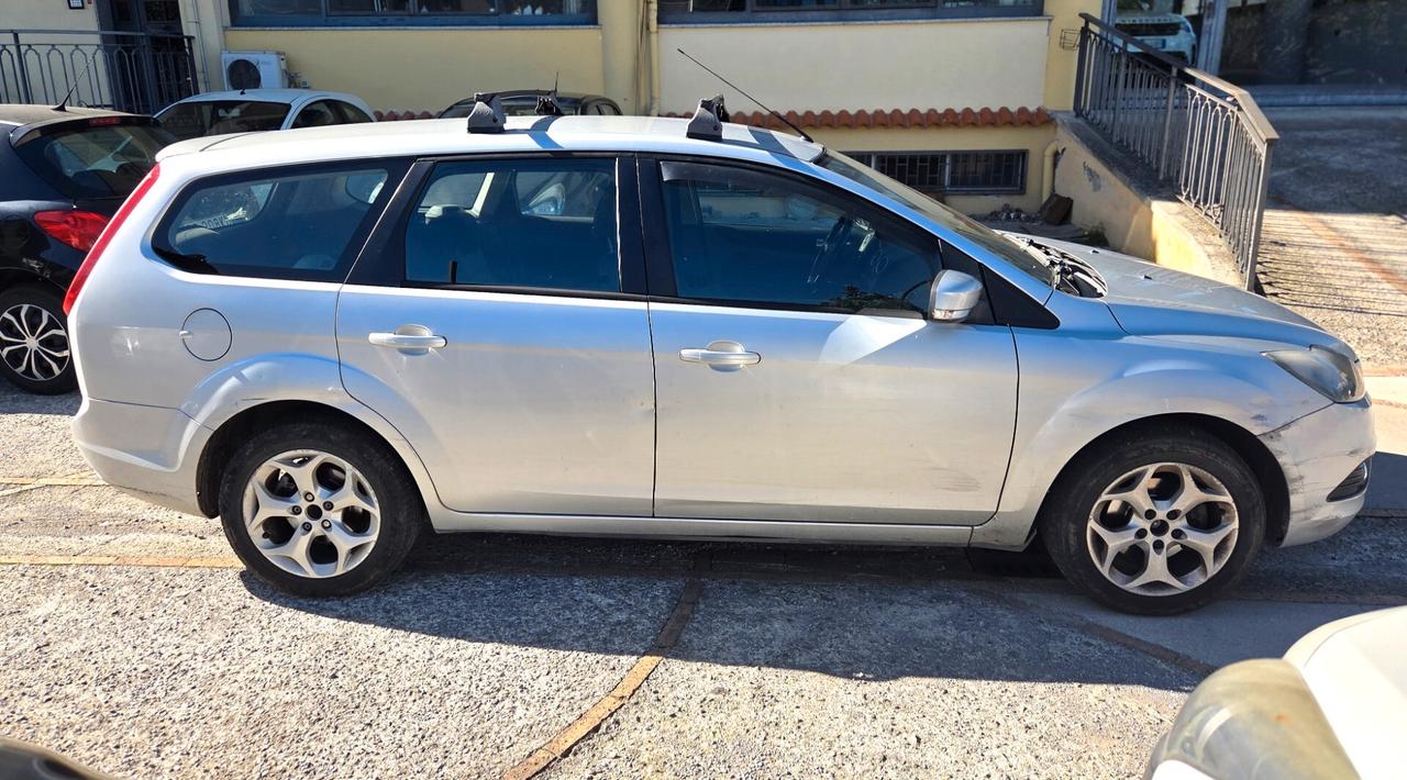 Ford Focus 1.6 GPL STATION WAGON