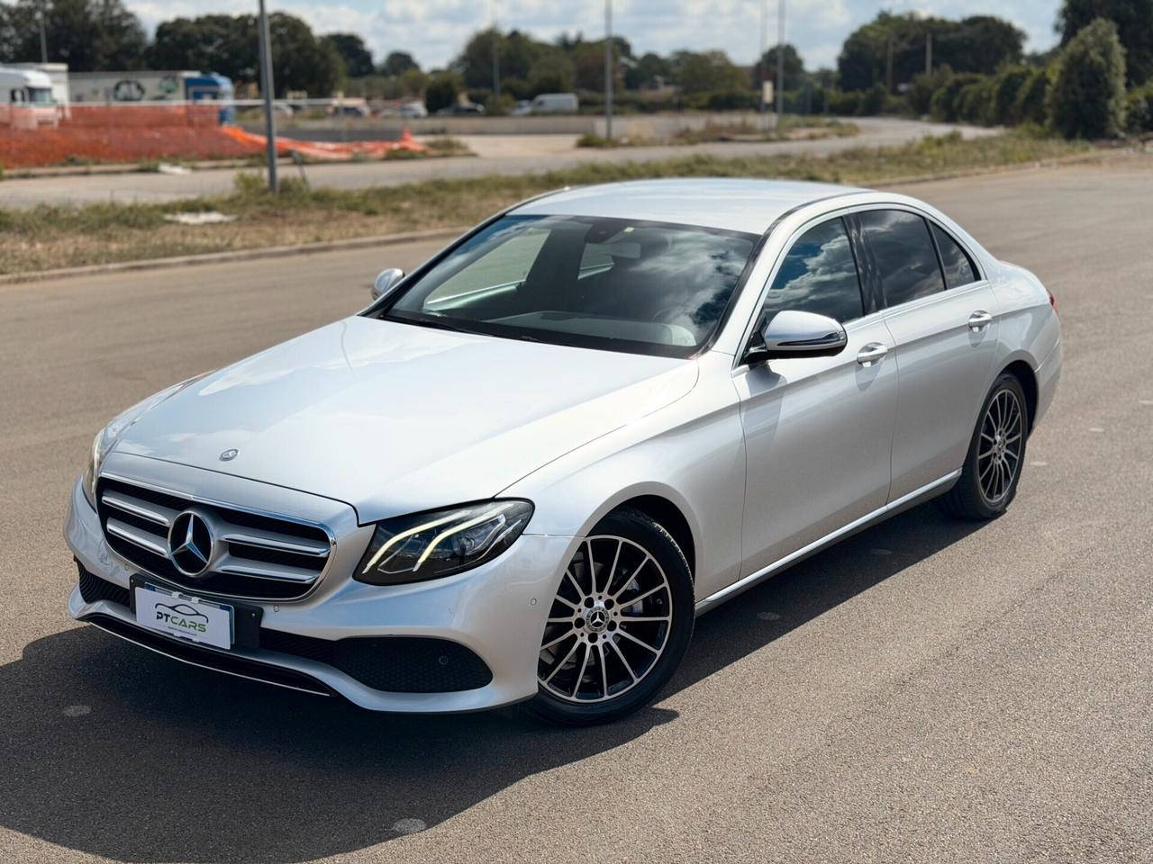 Mercedes-benz E 220d 194cv Executive Led*Pelle*Navi