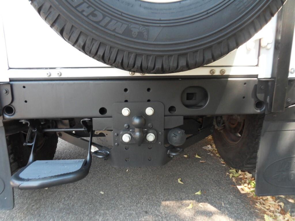 Land Rover Defender 90 2.2 TD4 Station Wagon N1