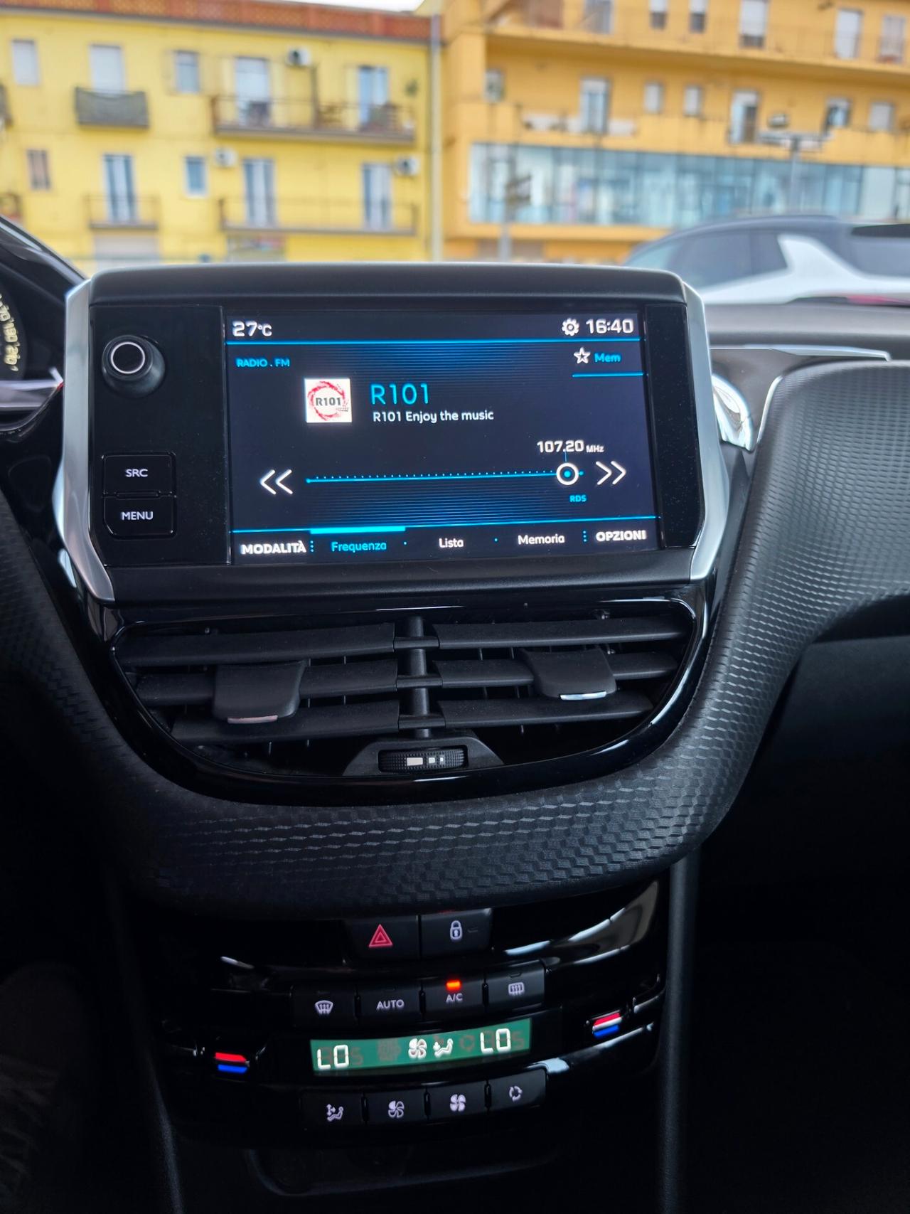 Peugeot 208 BlueHDi 75 5 porte Allure