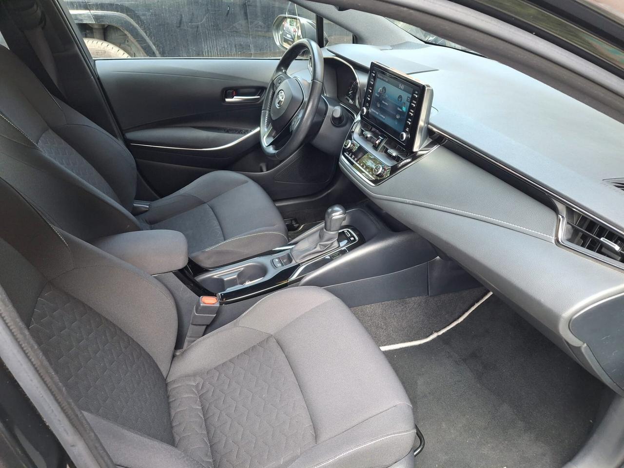 Toyota Corolla 1.8 Hybrid