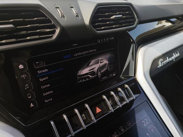 LAMBORGHINI Urus 4.0