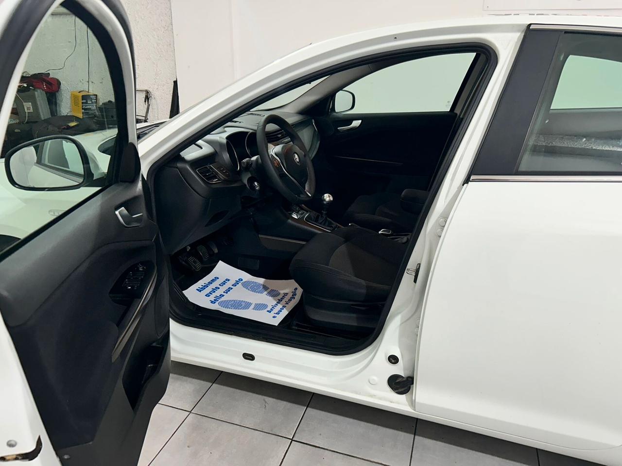 Alfa Romeo Giulietta 1.6 JTDm-2 120 CV Distinctive