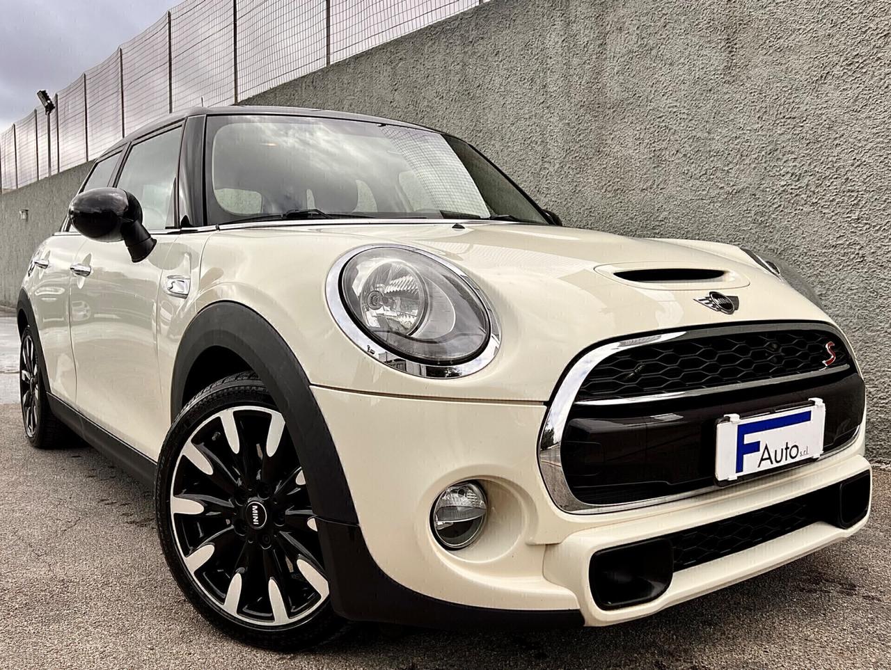 Mini Cooper SD 2.0 170cv 5 p.,cerchi diamantati,spoiler alettone post.,paraurti S,ecc.