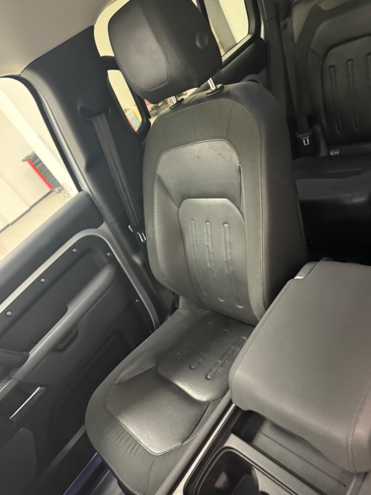 Land Rover Defender 110 2.0 SD4 240CV AWD Auto First Edition