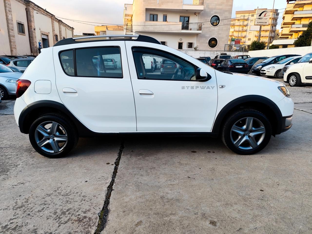 Dacia Sandero Stepway 900 GPL TCe 12V 90CV Prestige