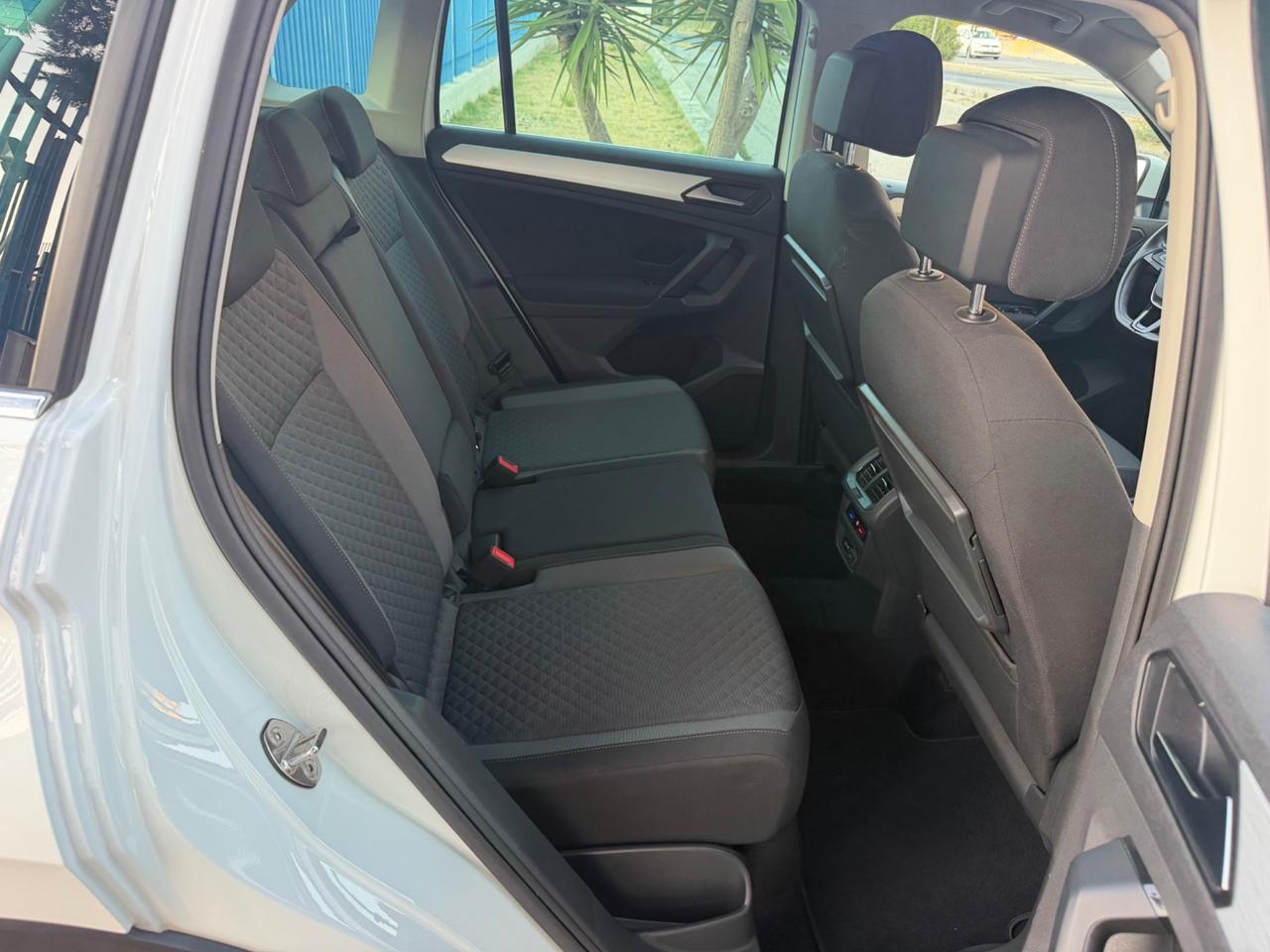 Volkswagen Tiguan 1.6 TDI 115 cv 2019 navigatore