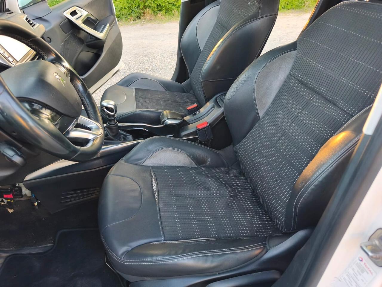 Peugeot 2008 2014---1.6 Diesel