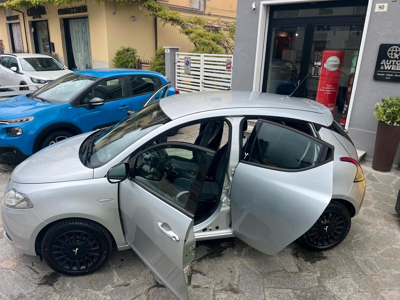 LANCIA YPSILON 1.2 69cv 5p SILVER NEOPATENTATI