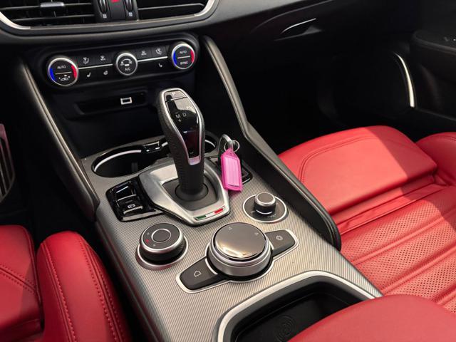ALFA ROMEO Giulia 2.2 Turbodiesel 210 CV AT8 AWD Q4 Veloce