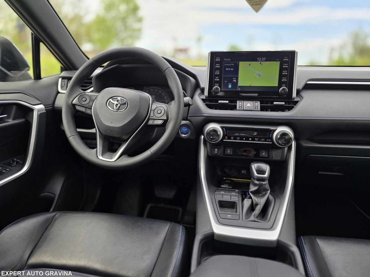 TOYOTA RAV4 STYLE HYBRID