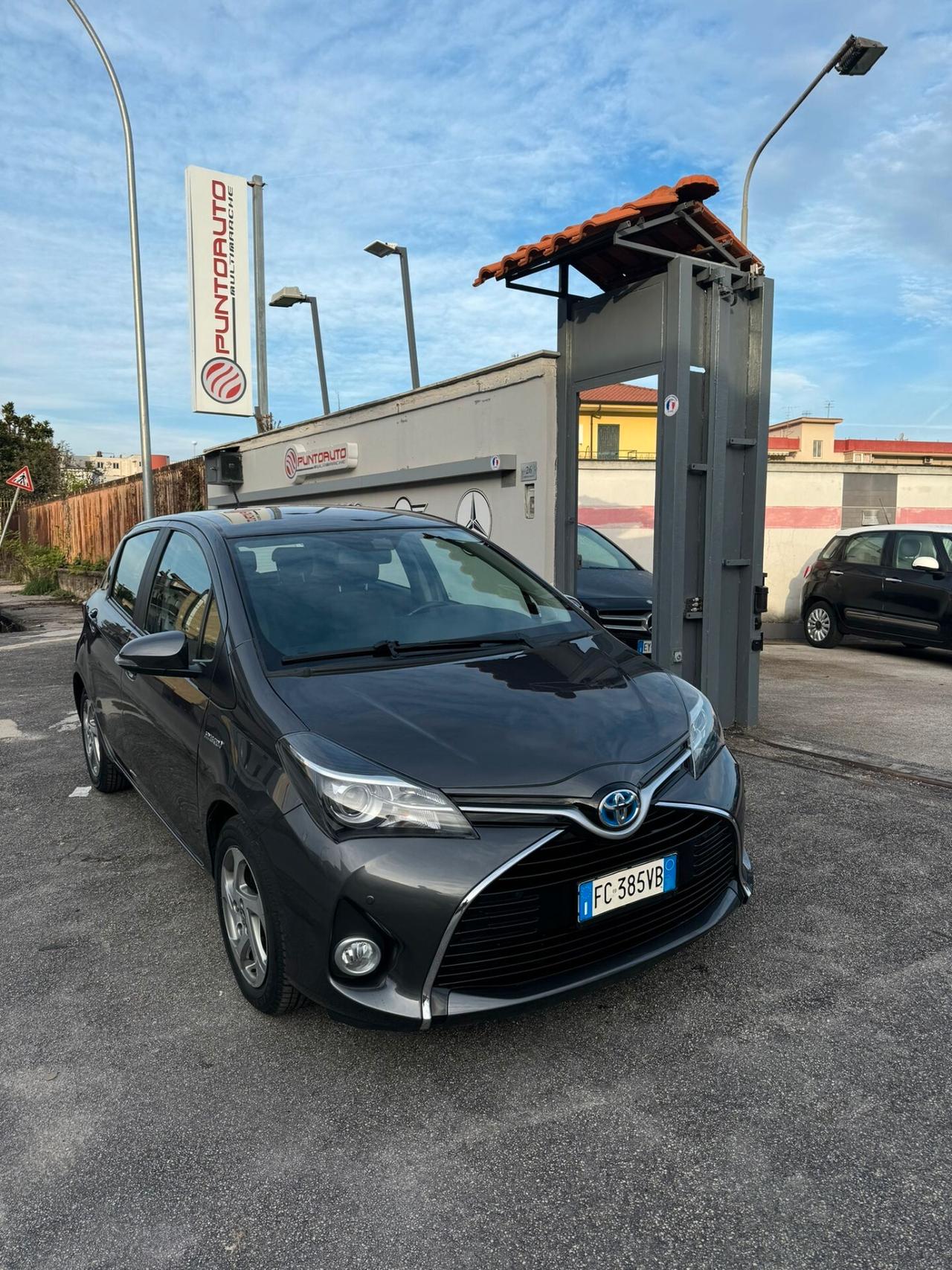 Toyota Yaris 1.5 Hybrid 5 porte Active lounge pack