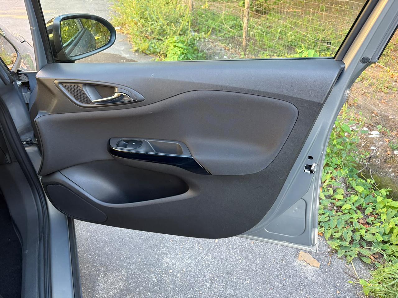 Opel Corsa 1.2 Gpl 69cv 5 porte b-Color