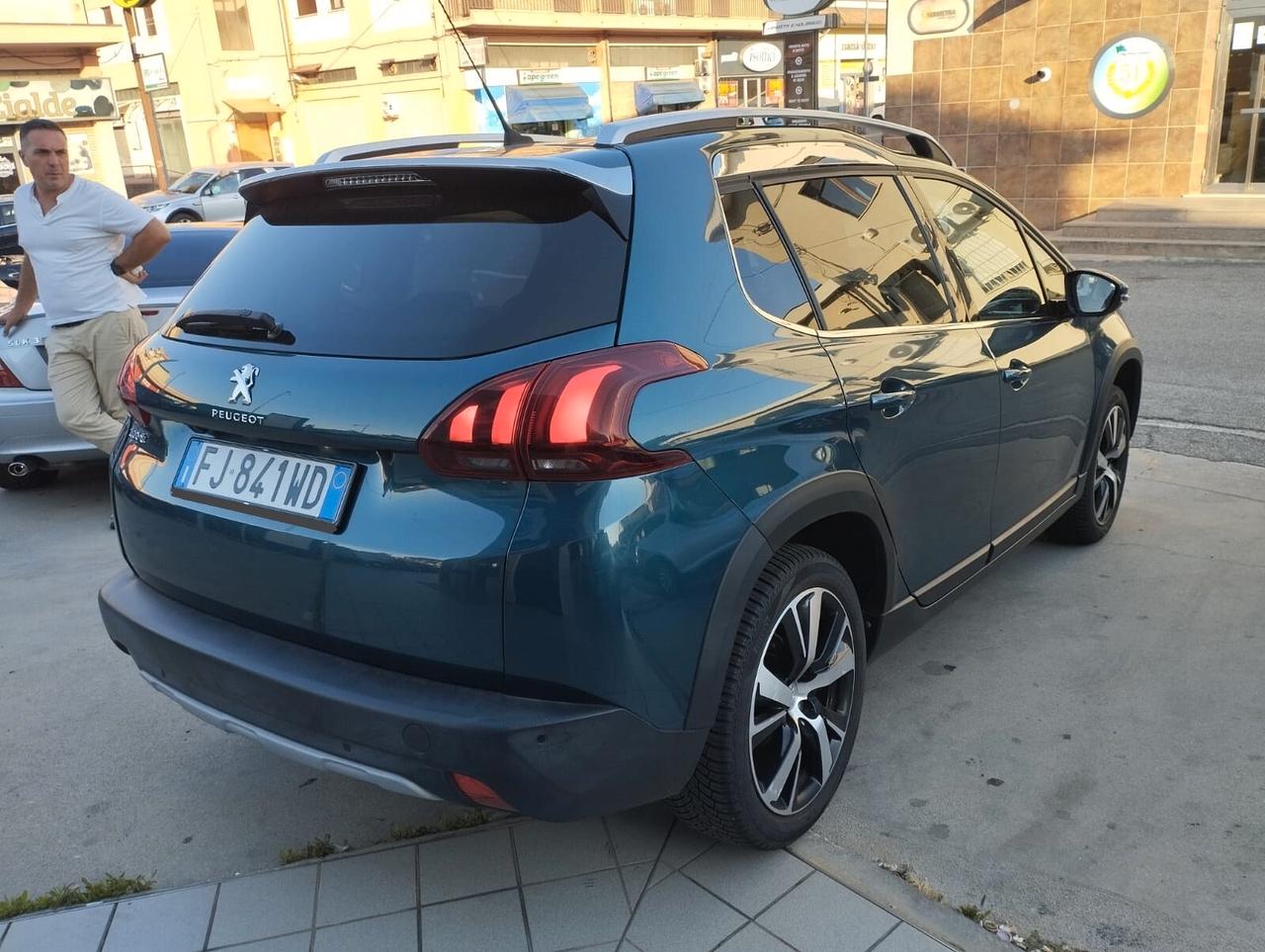 Peugeot 2008 BlueHDi 120 S&S Allure