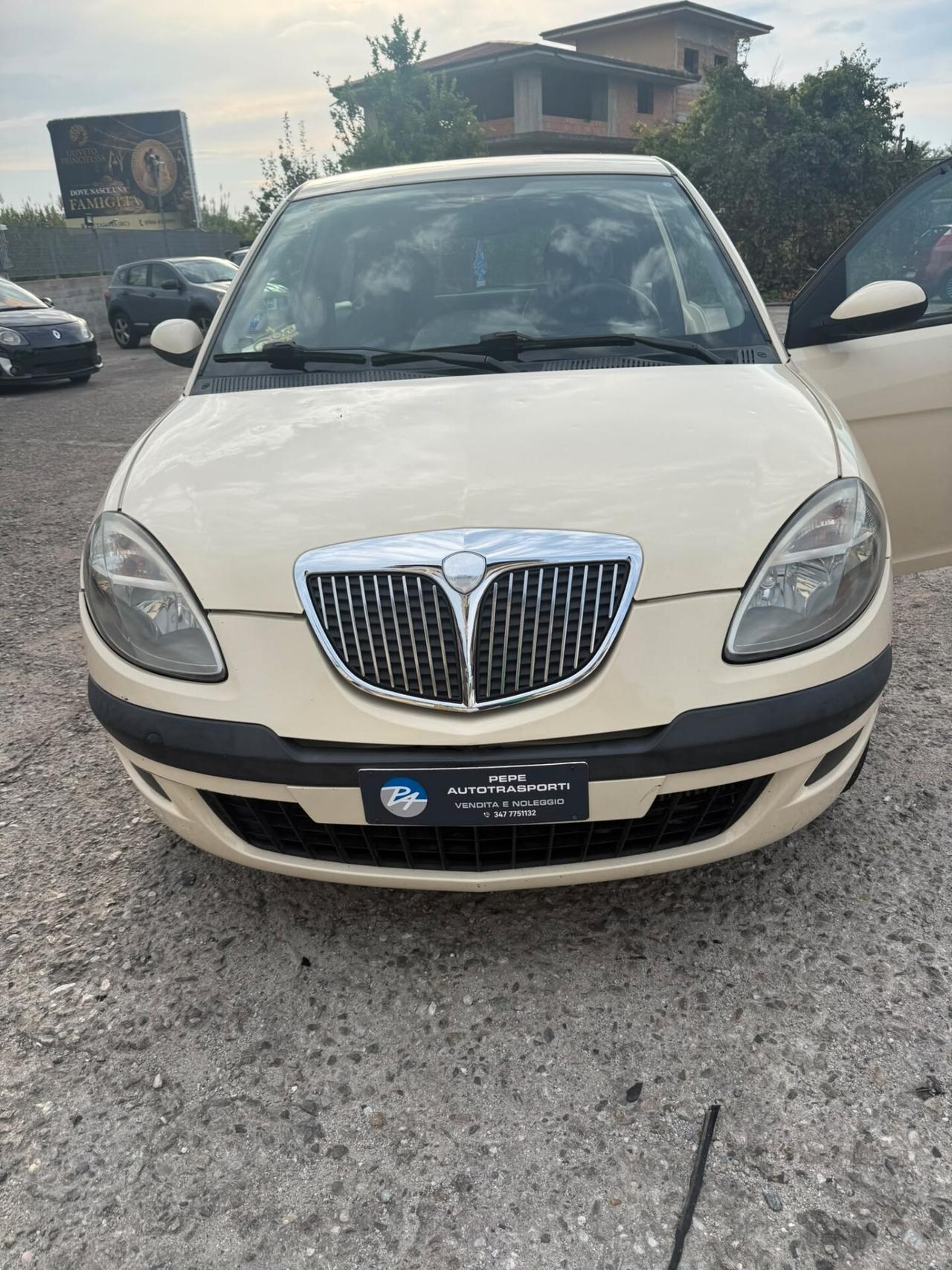 Lancia Ypsilon 1.3 Multijet 16V Argento