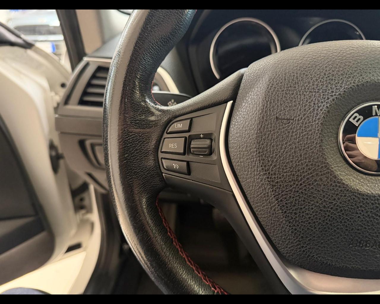 BMW Serie 1 (F20) - 116d 5p. Sport