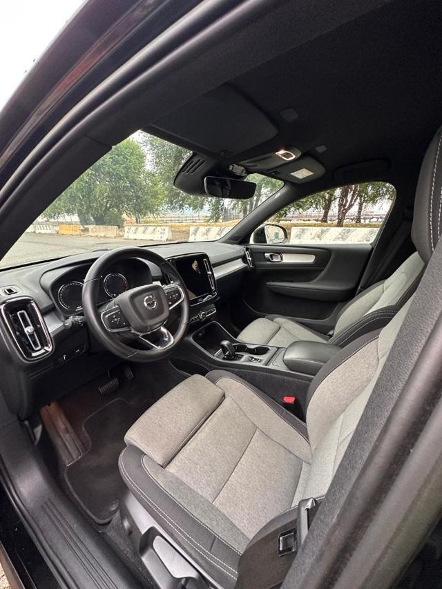 VOLVO XC40 T2 automatico Essential