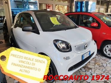 SMART ForTwo 70 1.0 twinamic " navi + int. in pelle "