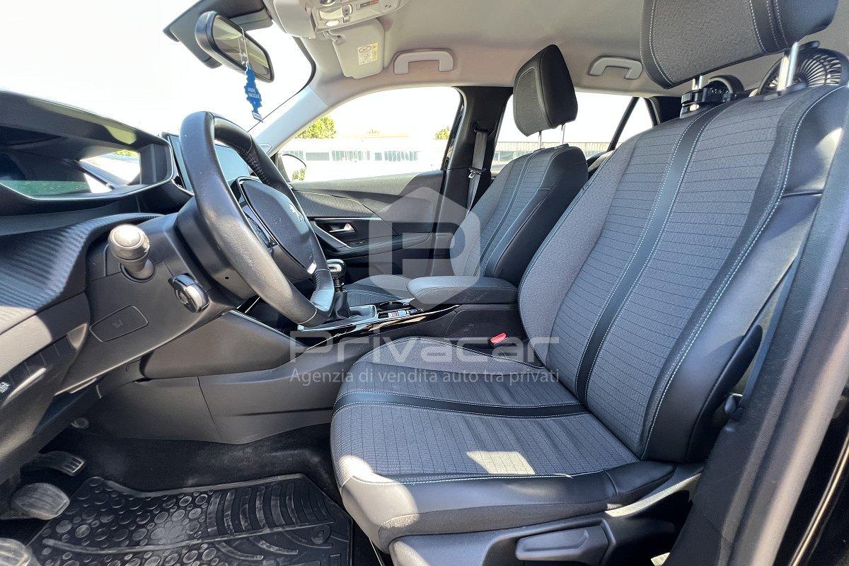PEUGEOT 2008 BlueHDi 110 S&S Allure