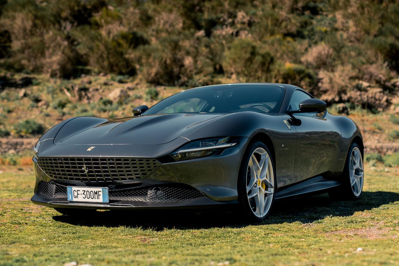 Ferrari Roma pari al nuovo PERMUTE 3.9 620 CV full stupenda garanzia ferrari