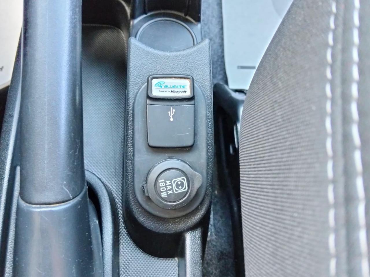 Fiat Qubo 1.3 MJT 80 Cv*Blue&Me*Clima*Euro6