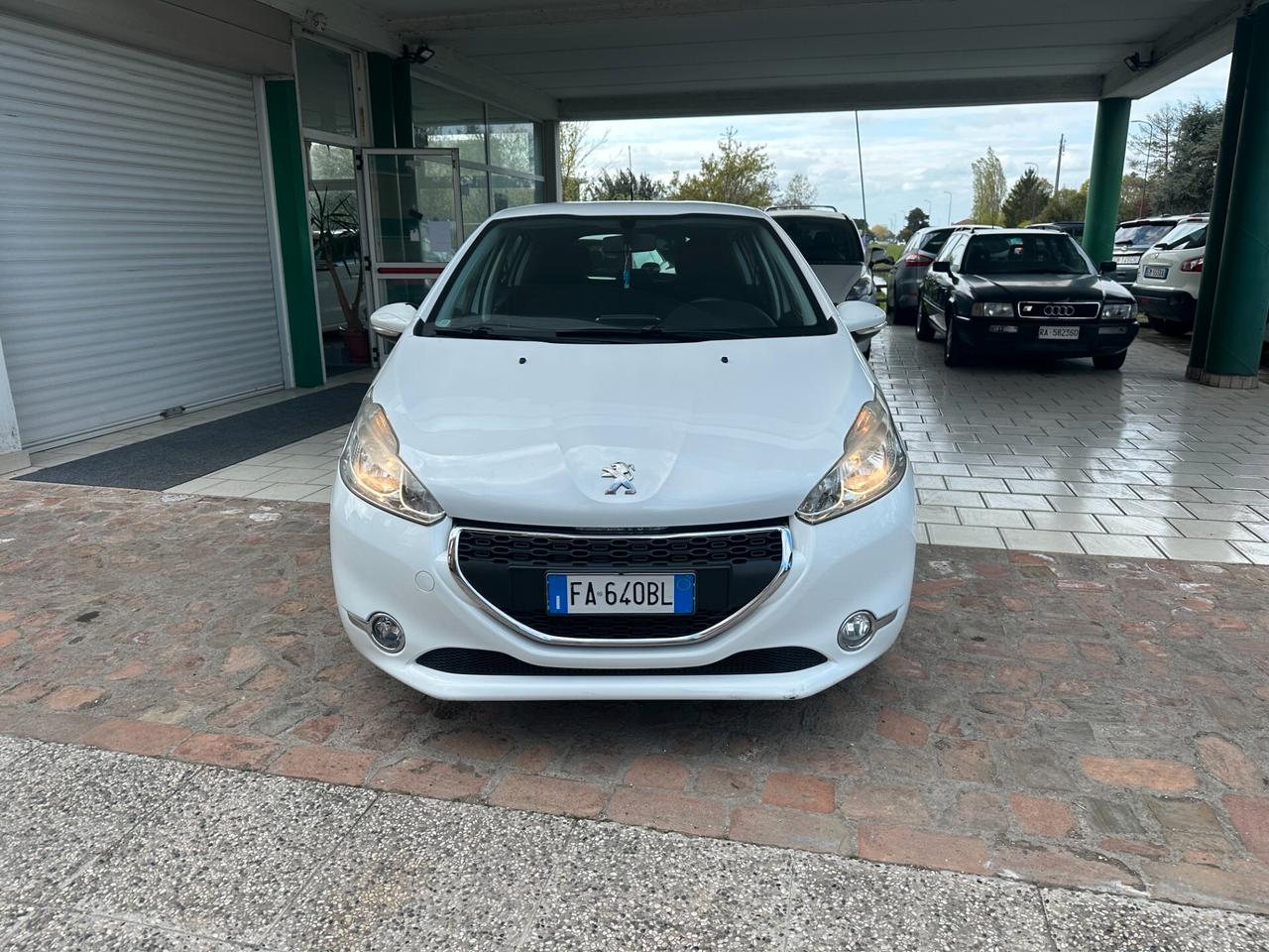 Peugeot 208 1.4 GPL