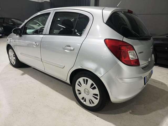 Opel Corsa Benzina Neopatentati