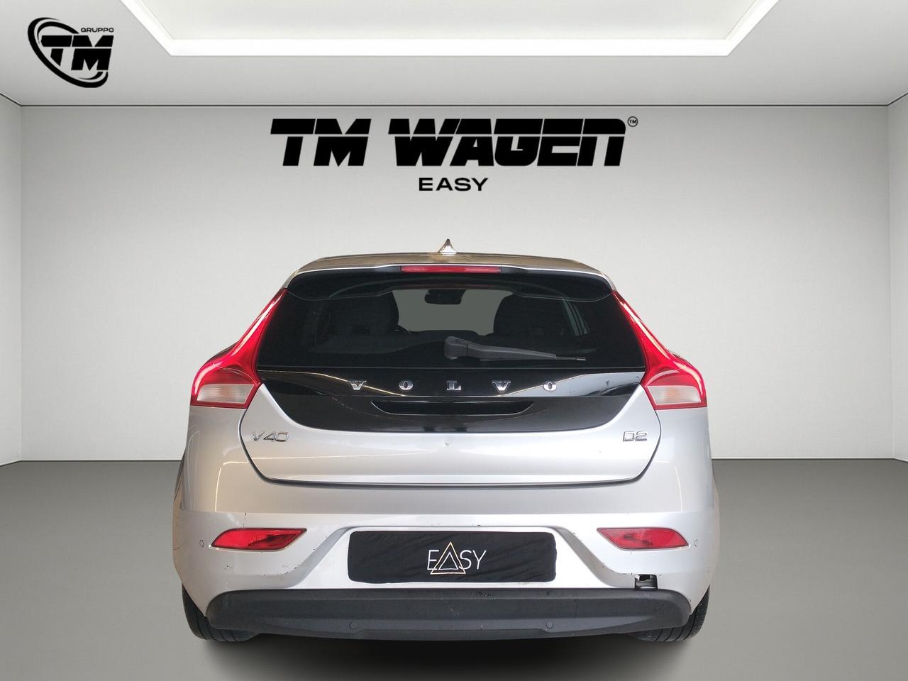 Volvo V40 D2 1.6 Momentum - NEOPATENTATI