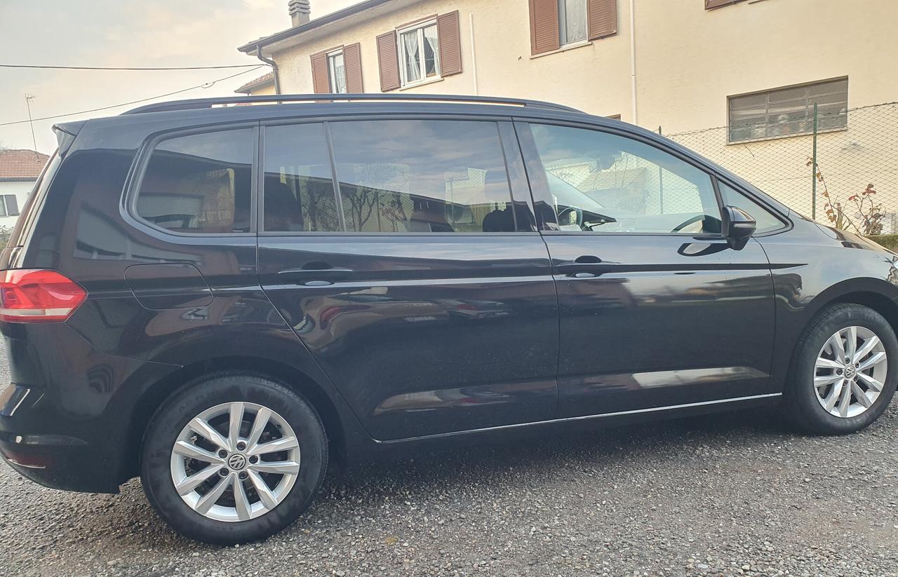Volkswagen Touran 7posti 1.6 tdi 115cv executive euro 6b