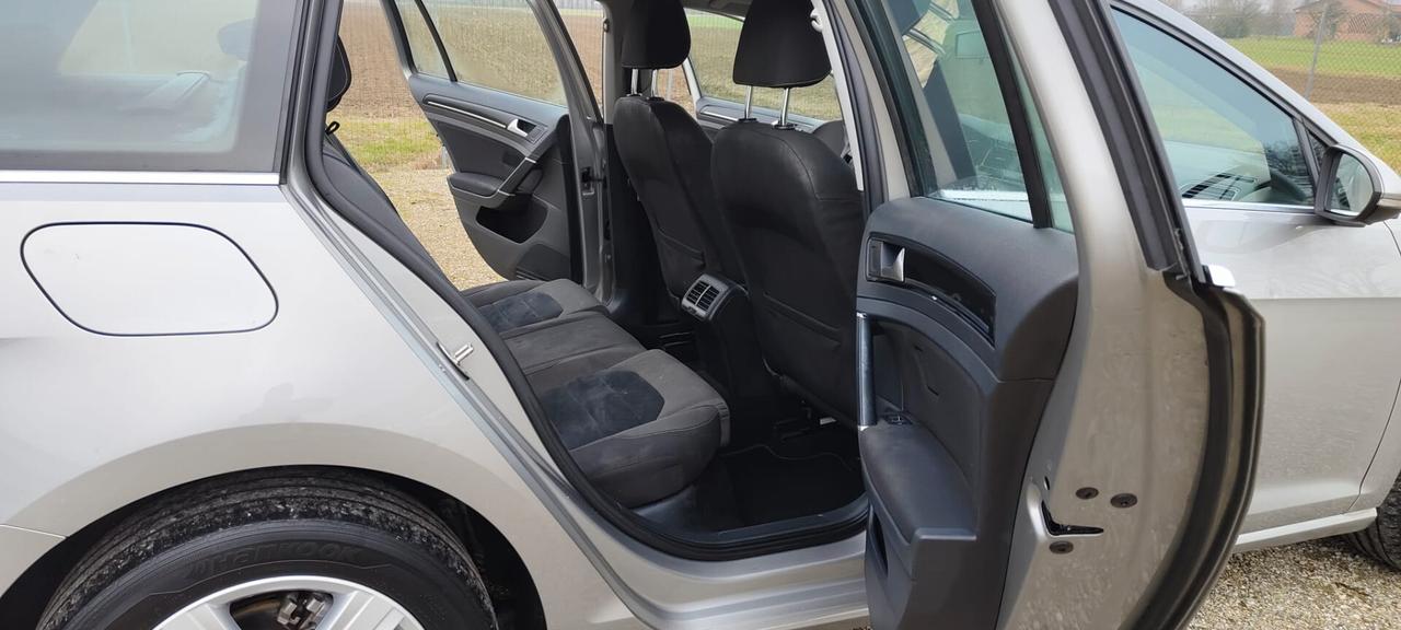 Volkswagen Golf Variant 1.4 TGI Executive 4 Free BlueMotion