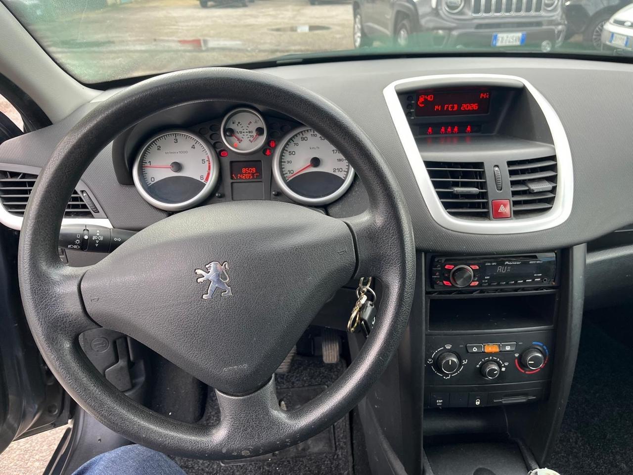 Peugeot 207 s.w-1.6 hdi-full-2010