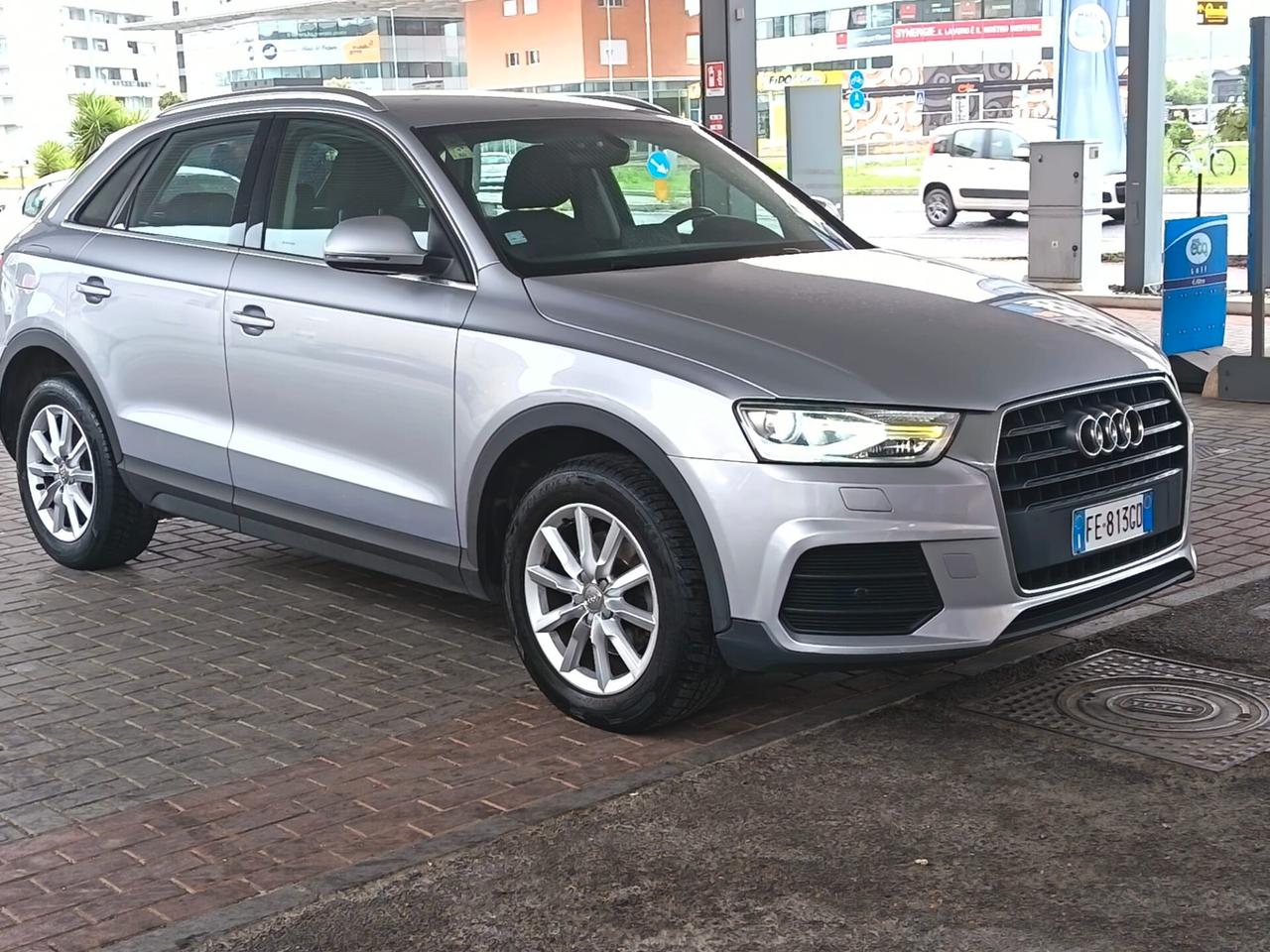 Audi Q3 2016 2.0 TDI 120 CV Business 12 MESI GARANZIA NAVI EURO6 NEOPATENTATI